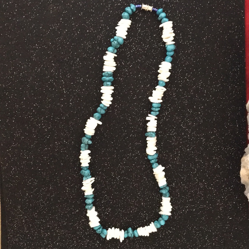 Puka shells - Picture 3 of 8